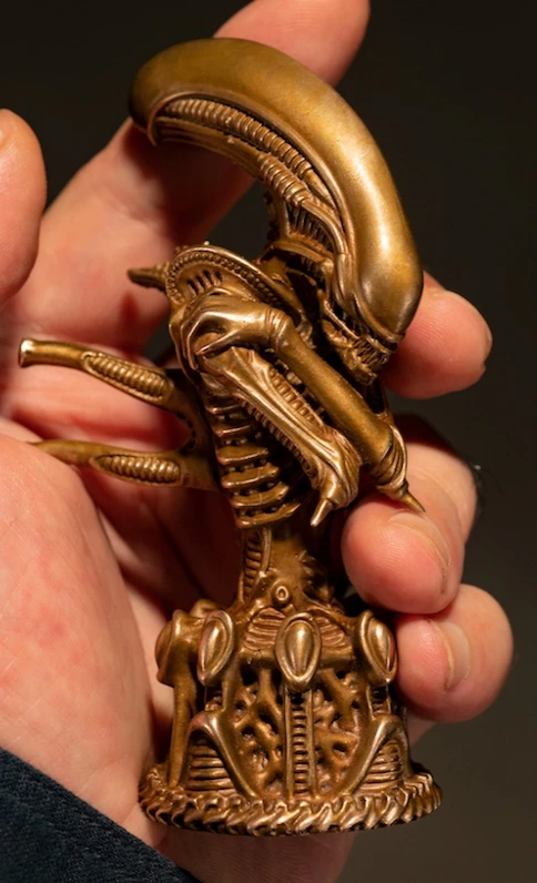0,5 кг 11 см меньше версия H R. Giger художественная коллекция инопланетянин AVP бронзовые статуи скульптуры