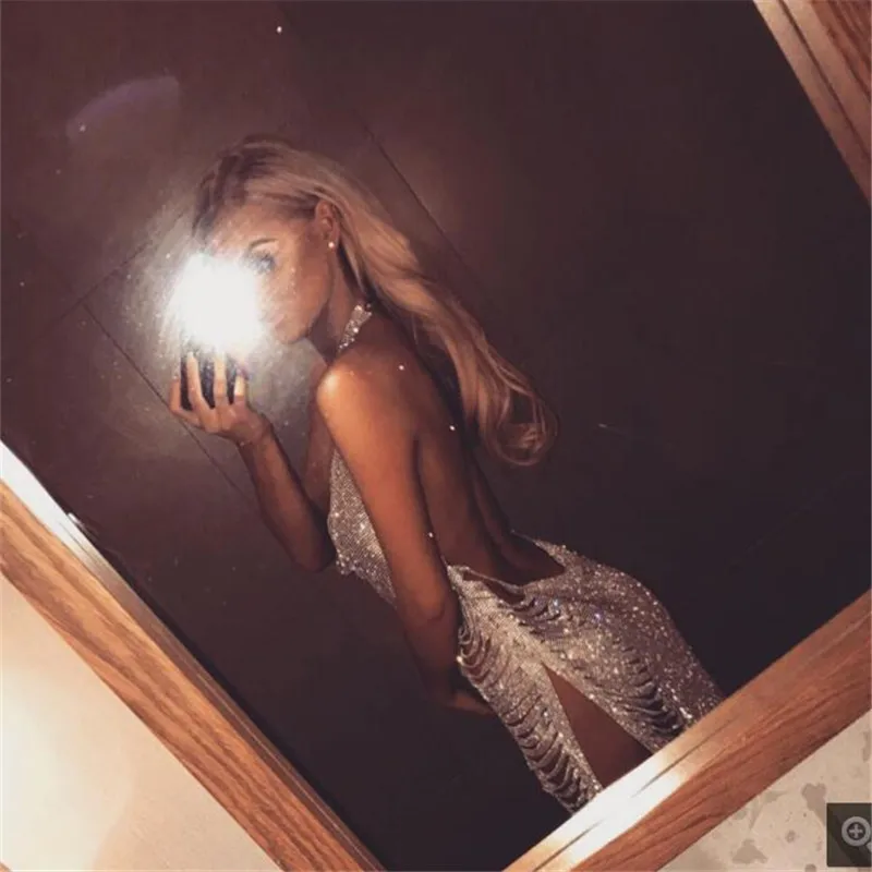 Яркое облегающее платье на бретельках высокого качества цвет серебристый черный