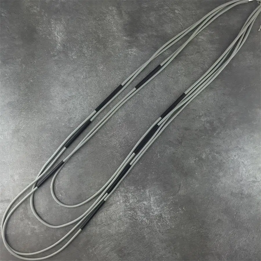 Модная одежда Al. Женская Длинная цепочка под свитер черная золотая на резиновой