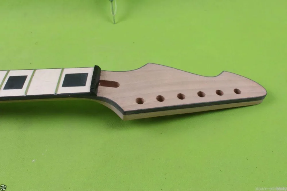 Одна новая левая Неоконченная электрогитара шея 22 лада 628 мм из красного дерева