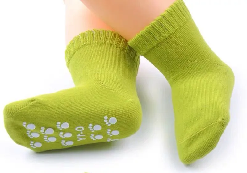 1 pcs Хлопковые носки ярких цветов для малышей, нескользящие носки с резиновой подошвой, демисезонные теплые носки-тапочки для мальчиков и девочек 0-5 лет - Цвет: 1 pcs