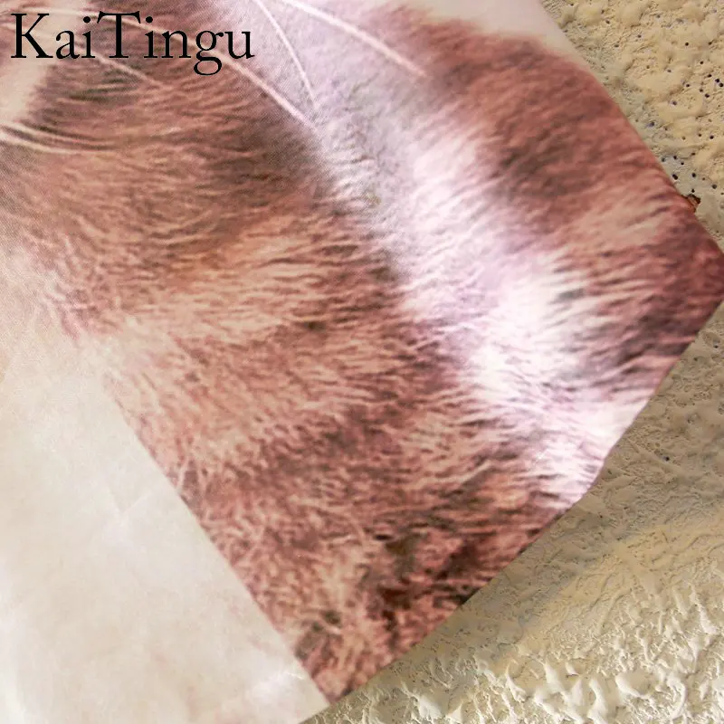 Женская футболка с коротким рукавом круглым вырезом и принтом кошки | одежда