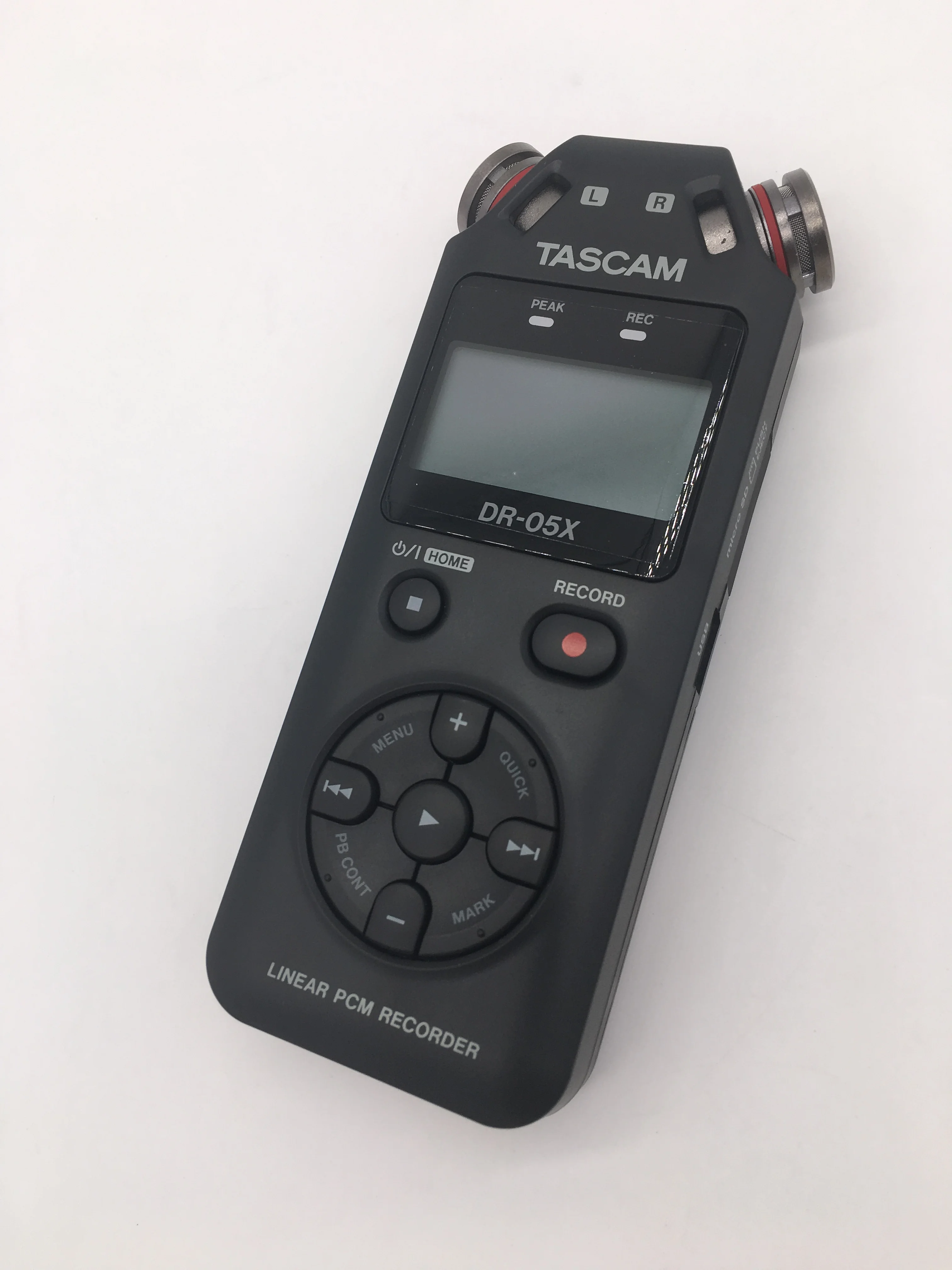 Новый TASCAM DR 05X Портативный цифровой диктофон для интервью MP3 HD шумоподавление