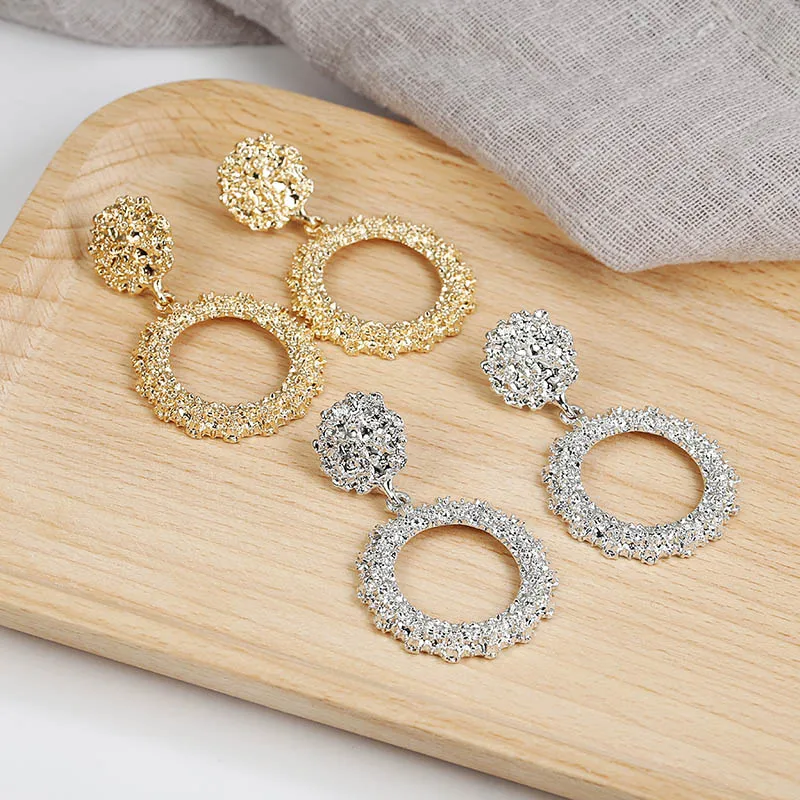

2019 New Popular Vintage Earrings For Women Golden Silver Color Round Circle Hollow Heavy Punk Earring Gift For Party Brincos