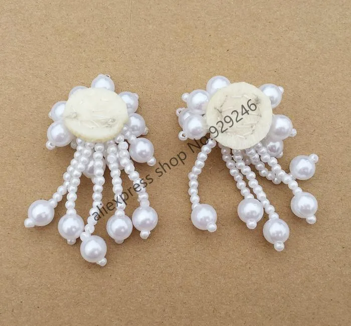 Аппликация с жемчужными бусинами и бахромой для обуви белая розовая черная 50