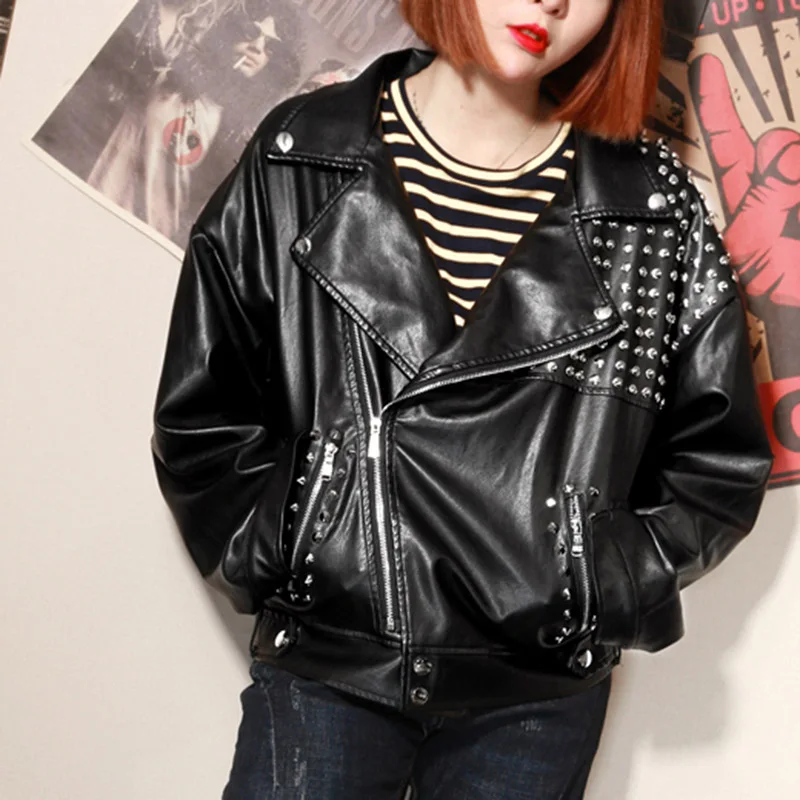 Женская мотоциклетная куртка с заклепками свободная из искусственной кожи в