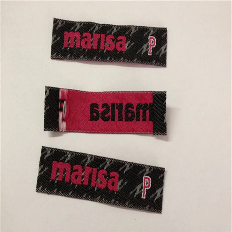 

Customized 1.5*7.5cm Garment Woven Label Clothing Main Label