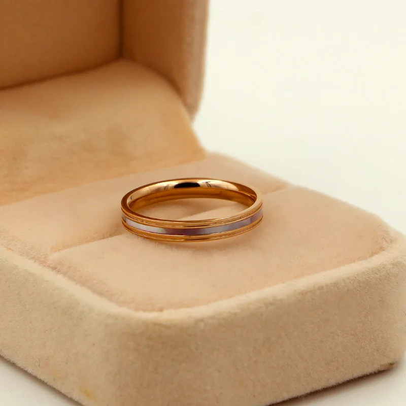 Женское кольцо из нержавеющей стали под розовое золото