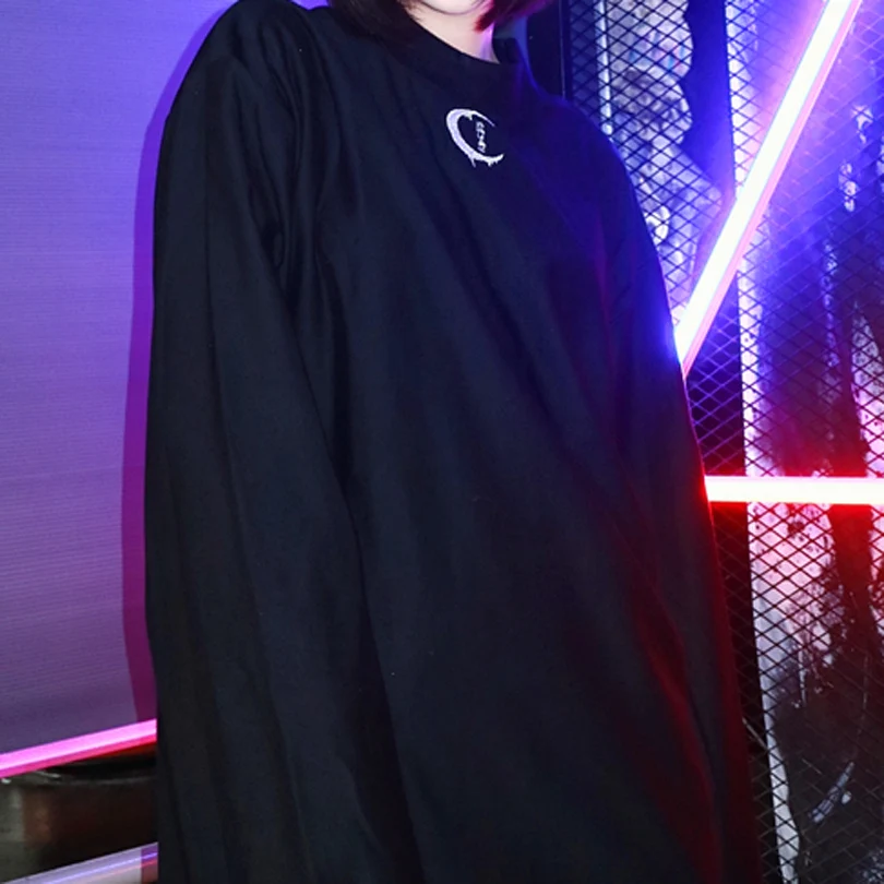 Черные футболки для девочек с вышивкой Луна крест в стиле панк свободные