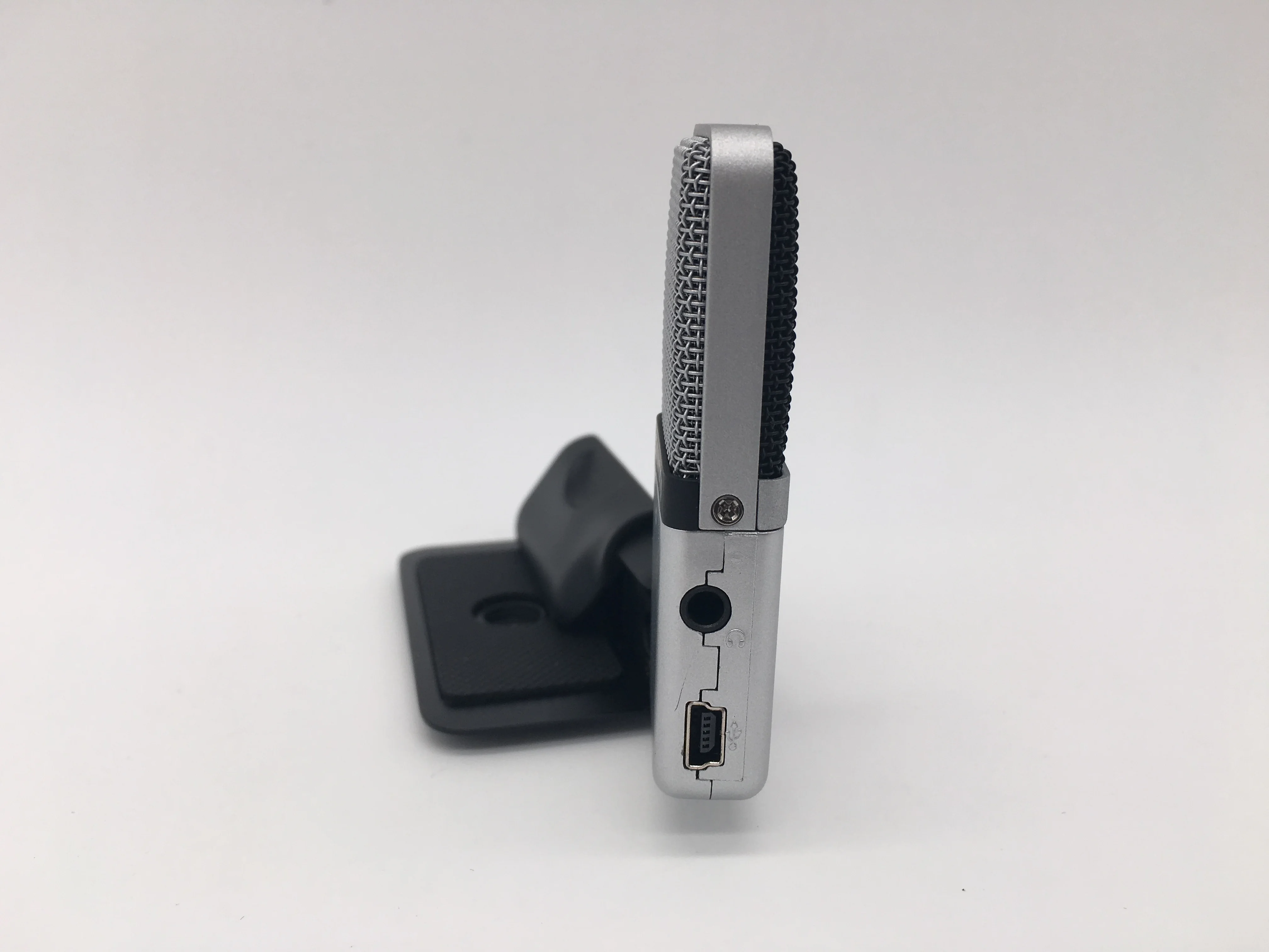 Микрофон SAMSON GO портативный конденсаторный мини-микрофон с клипсой и USB для