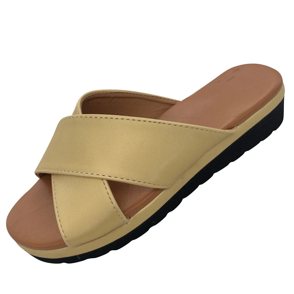 Женская обувь на танкетке с открытым носком толстой подошве в римском стиле