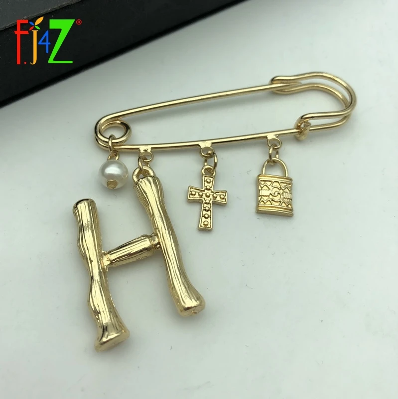 F. J4Z Новые популярные женские буквенные броши, сплав, маленькие A-Z, инициалы, крест, замок, жемчужные подвески, булавка брошь бижутерия, броши на булавке