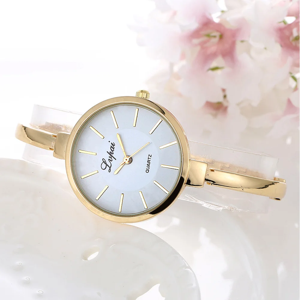 Часы кварцевый браслет металлический аналоговый роскошный Fabala Повседневный |