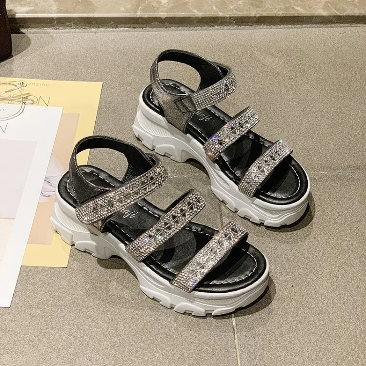 Пикантные женские спортивные сандалии с вырезами модная пляжная обувь открытым