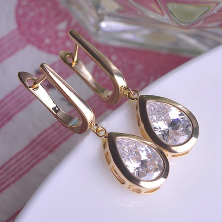 Новое поступление 7 классические цвета эксклюзивный капли воды серьги CZ циркон 18
