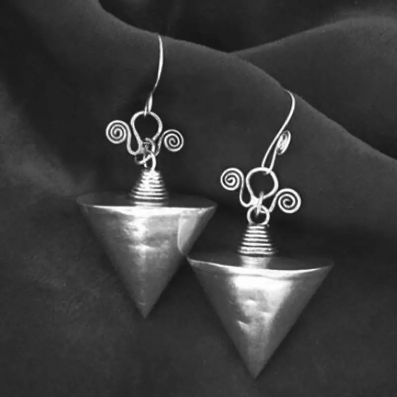 hot sell new Wholesale  hot Charming Tibet Tribal Jewelry Miao Silver Big Hollow Earrings pair