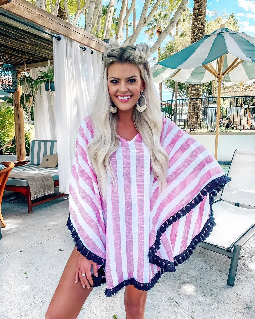 Женская футболка в полоску с v-образным вырезом Повседневная Свободная