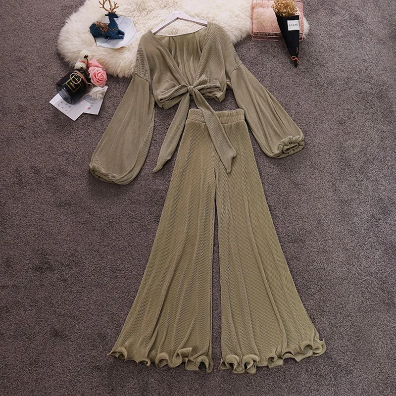 Женский костюм из двух предметов короткий топ с v-образным вырезом и