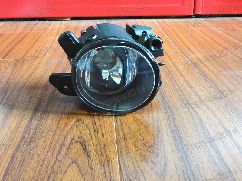 

1Pcs Right Replacement Fog Light Lamp For Mercedes Benz W164 M-Class SUV 2006-2009