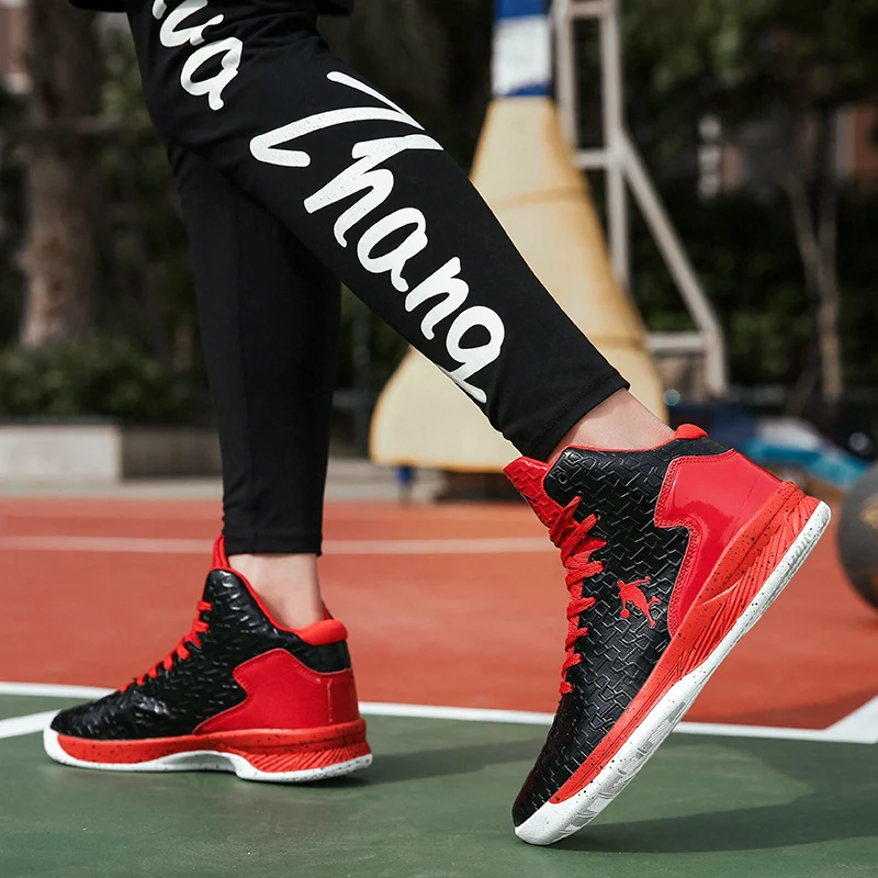 Баскетбольные туфли с удобной подкладкой пара моделей модных баскетбольных