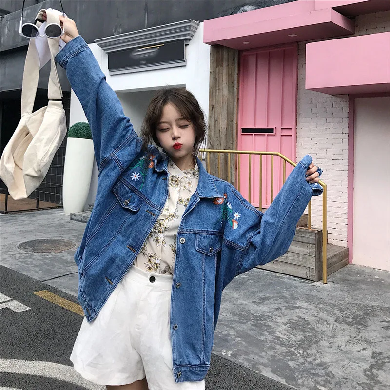 Куртка женская джинсовая с вышивкой свободная верхняя одежда из денима длинным