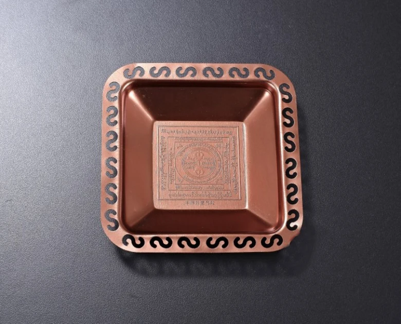 Цинковый сплав ароматизатор пластины благовония для дыма Пуджа подходит катушки