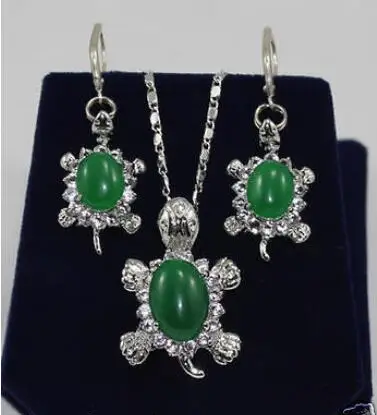 

Free Shipping >>new hot Jewelry Green jade stone Tortoise Earrings Pendant Set