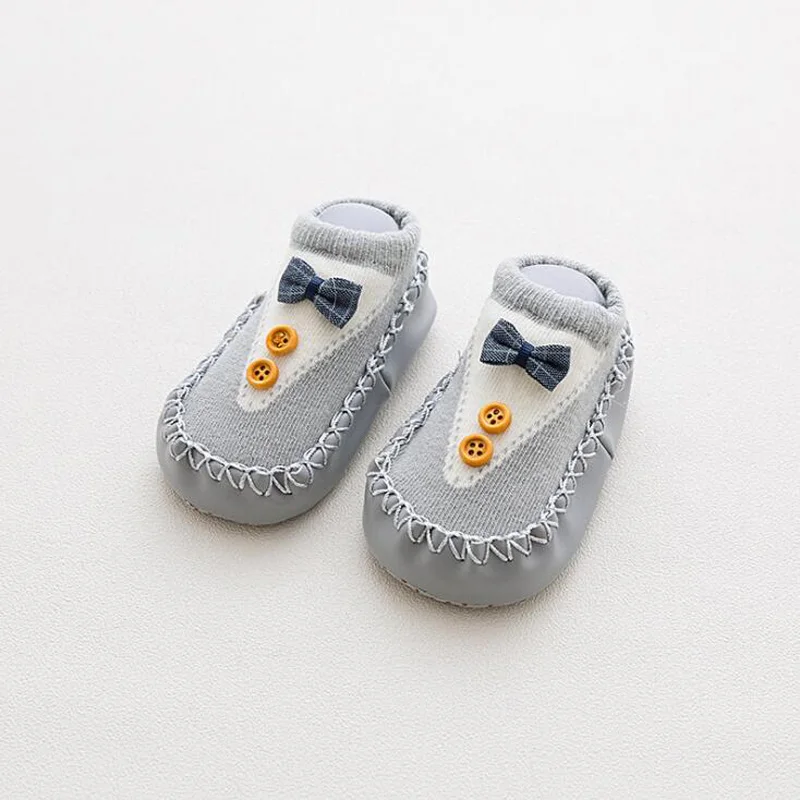 Button tie Gray Различные новые Нескользящие Детские носки для малышей, носки-тапочки с героями мультфильмов, детские носки - Цвет: Button tie Gray