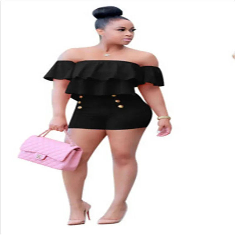 Комплект из двух предметов: топ и шорты с открытыми плечами оборками Модный