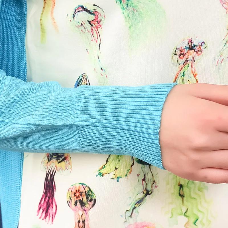 Женский короткий свитер с круглым вырезом вязаный свободного кроя принтом