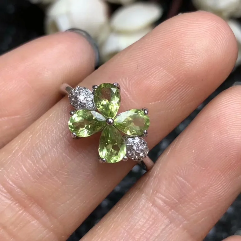 

925 Pure silver inlaid with natural olivine ring live ring fashion style mail