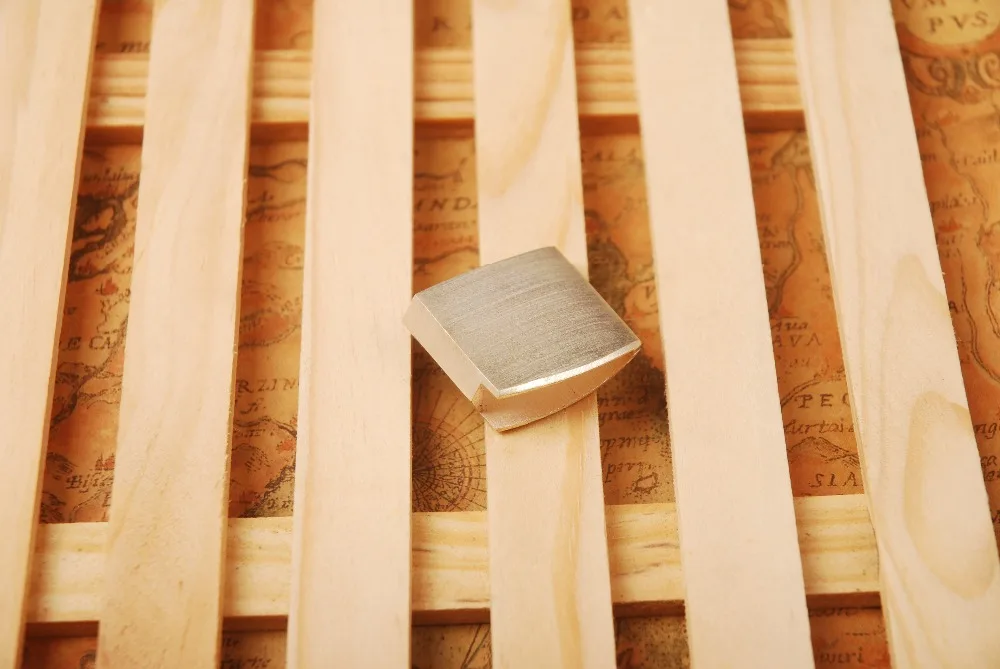 Новый стиль высококачественный меч фитинг Серебряная пластина клинок хабаки