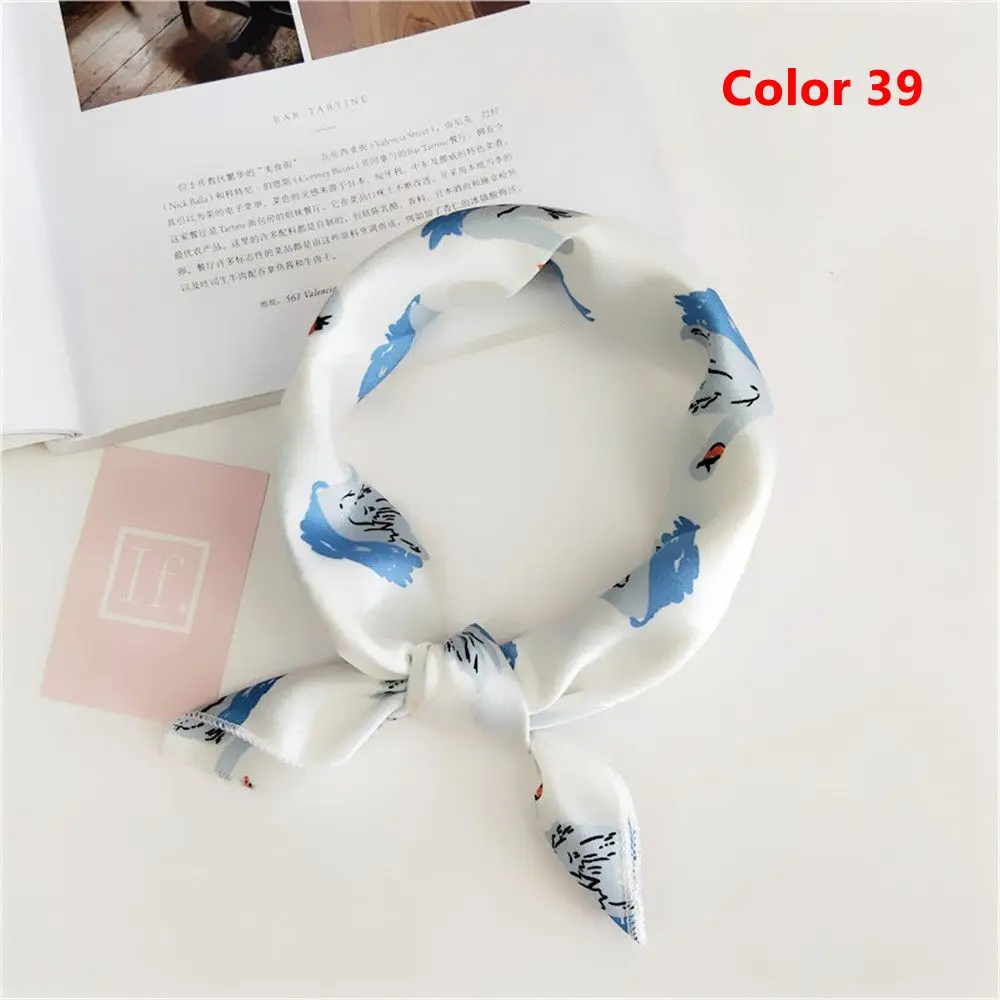 Color 39 LEONLION купить один получить один элегантный женский маленький квадратный шелковый сатиновый шарф ретро украшения на шею повязка для волос несколько стилей - Цвет: Color 39