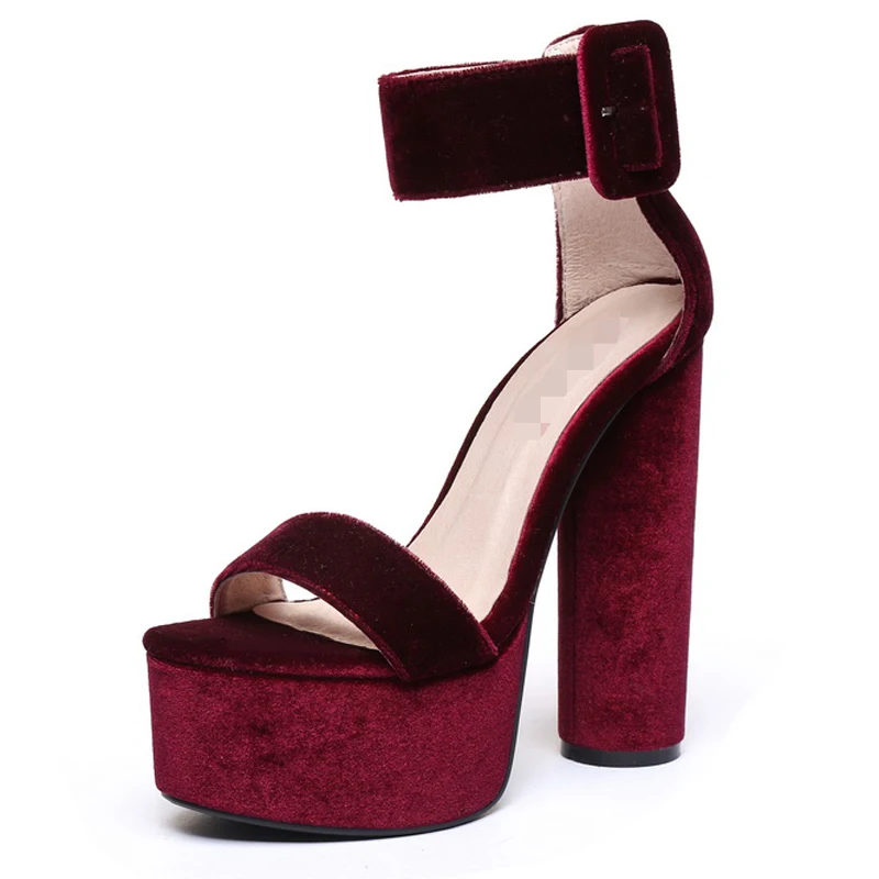 Новое поступление летние женские босоножки с Т-образным ремешком на Высоком