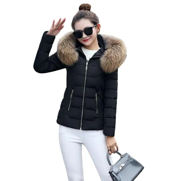 Женская короткая куртка с меховым воротником теплая парка капюшоном и хлопковой