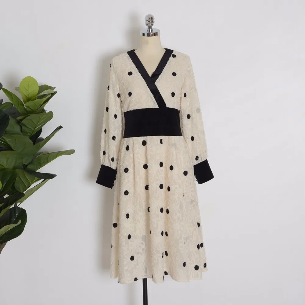 2019 весеннее женское платье с v образным вырезом и длинными рукавами в горошек