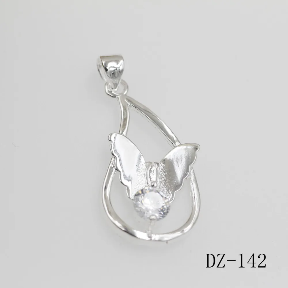 Женское кольцо из серебра 2017 пробы с инкрустацией фианита | Украшения и