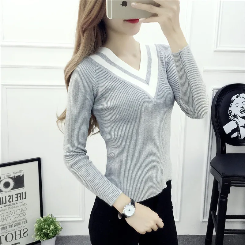 Женский свитер Vangull базовый трикотажный с треугольным вырезом на весну и лето |