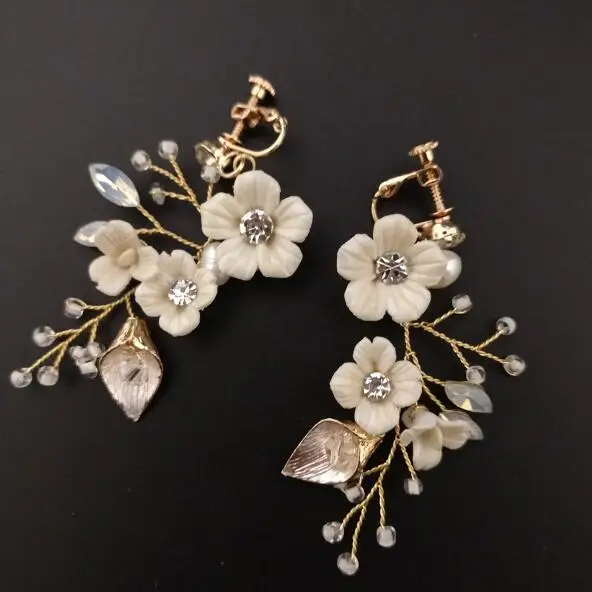 Earrings Кремовая глина цветок свадебные заколки для волос набор роскошный пресноводный жемчуг свадебные заколки для волос ручной работы головной убор невесты ювелирные изделия - Окраска металла: Earrings