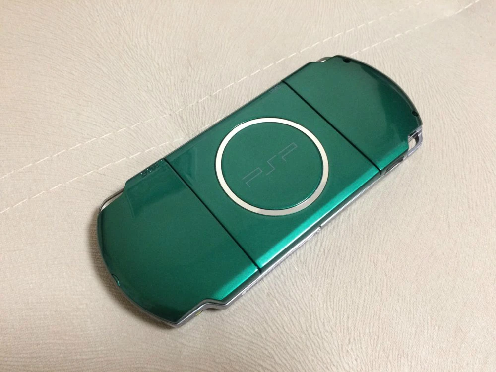 Зеленые женские сапоги белого и черного цвета для Оборудование PSP 3000 оболочки