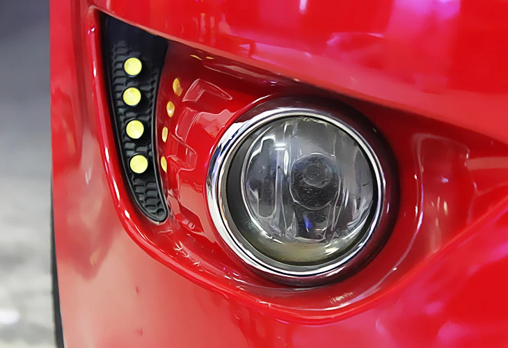 

Osmrk led drl daytime running light for ford focus st, with yellow turn signal, top quality