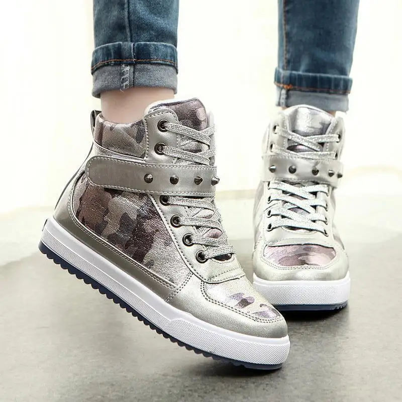 Новинка Красивые женские туфли из лакированной кожи с блестками Парусиновая