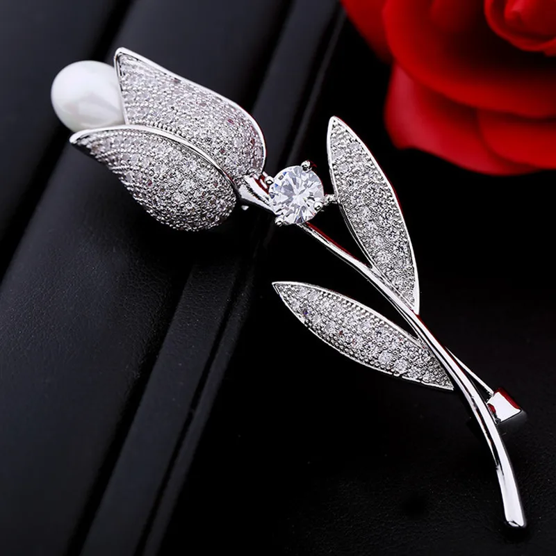 Женская Брошь в виде розы с фианитами для свитера или куртки | Украшения и