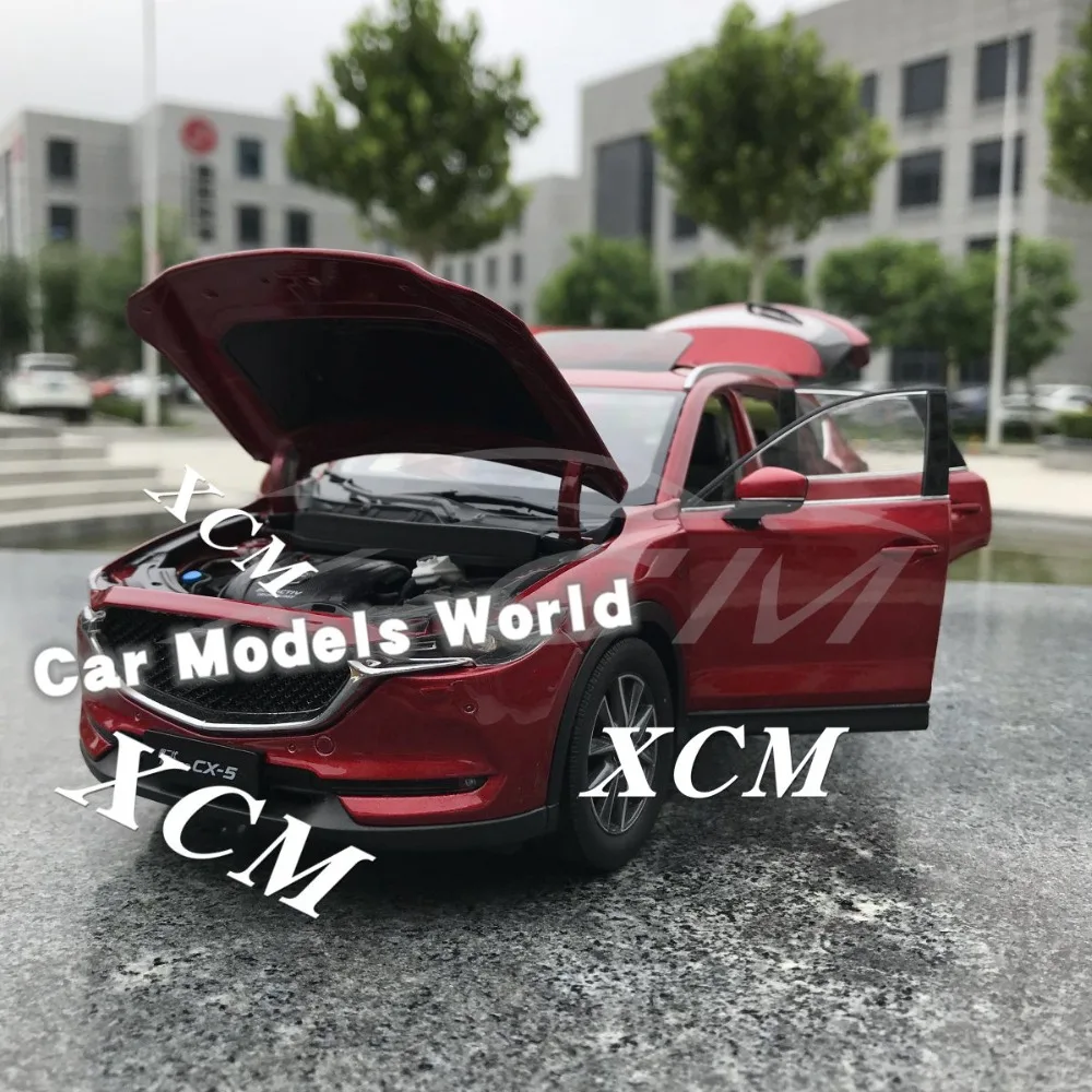 Литая под давлением модель автомобиля для всех новых CX 5 CX5 поколения 2 1:18 (красный)
