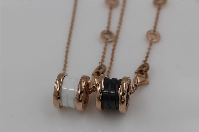 Women Jewelry Roman Numerals Necklace Short Spring White/Black Ceramic Pendant Clavicle Love Necklace K0021-5