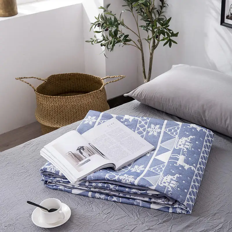

Famvotar Summer Comforter Thin Quilt Throw Blanket Christmas Deer Snowflake Pattern Ultra Soft Cotton Yarn Summer Spring Quilts