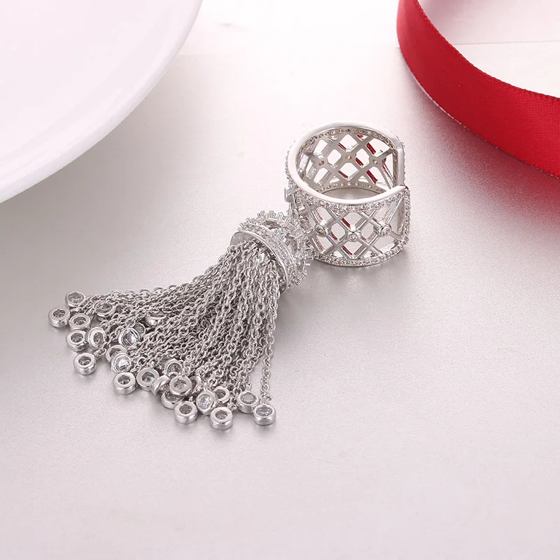 White Gold Роскошные Королевские кольца с кисточкой в виде короны для женщин с высококачественным кубическим цирконием регулируемое кольцо с кисточкой bague femme AR014 - Цвет основного камня: White Gold