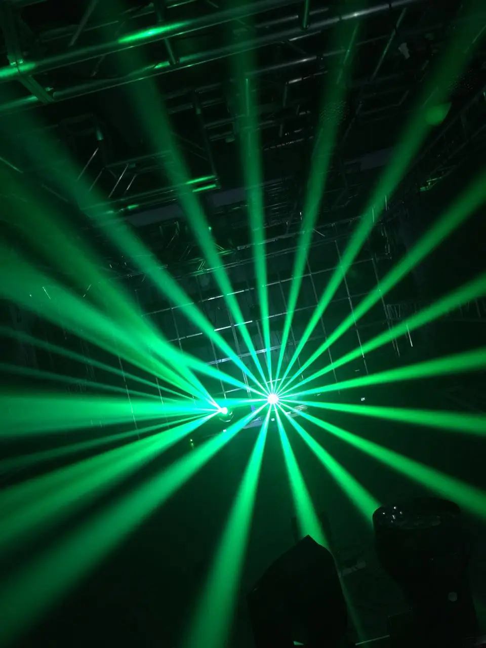 Сценический светильник 7R230W с вращающимся лучом освещение для диджея