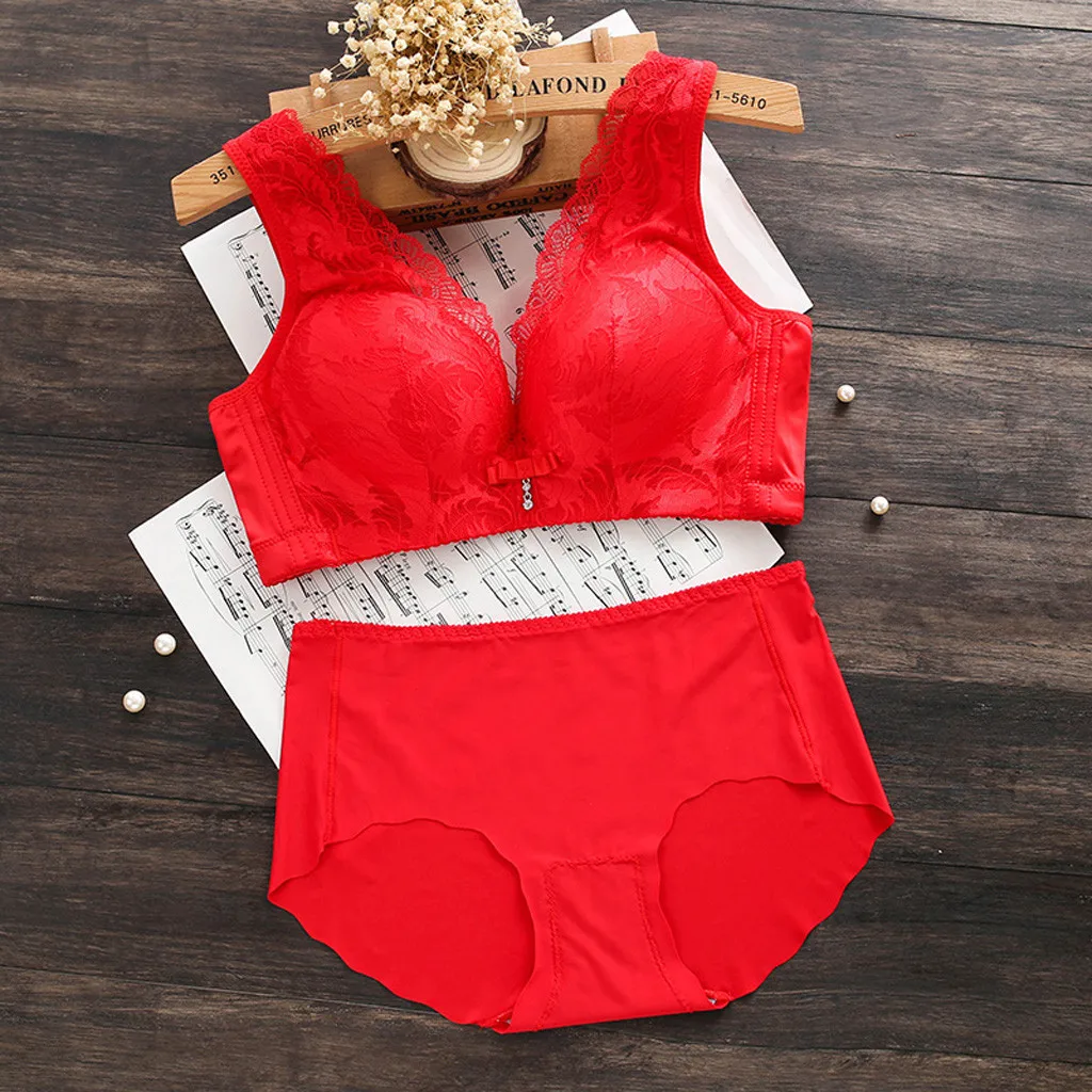 Комплект женского нижнего белья с кружевным бюстгальтером в европейском и