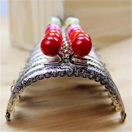 8 5 см скользящее тиснение металла Кошелек Рамка жемчужина конфеты голова поцелуй